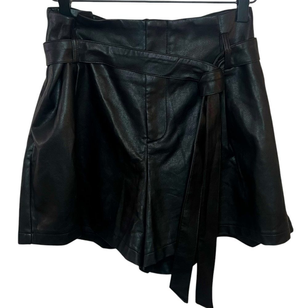 Women’s Faux Leather High-Waisted Paperbag Shorts with Belt – Black, Size XXL